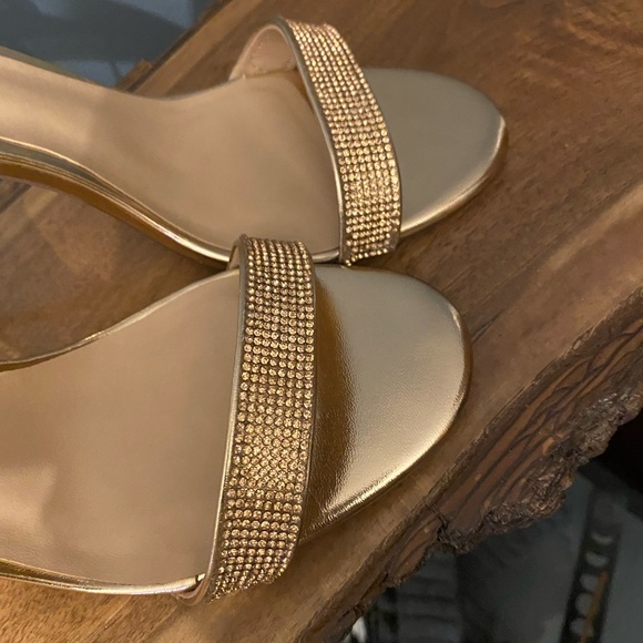 Castledene Rose Gold Heels - Picture 7 of 9